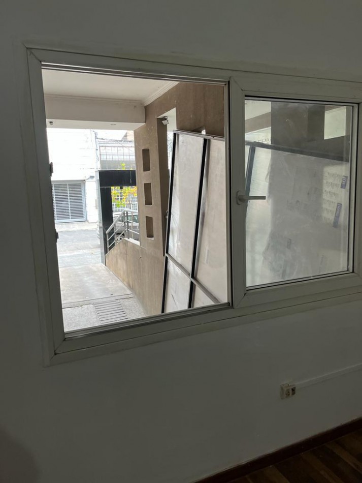 Venta Oficina en Planta Baja - San Martin 1000