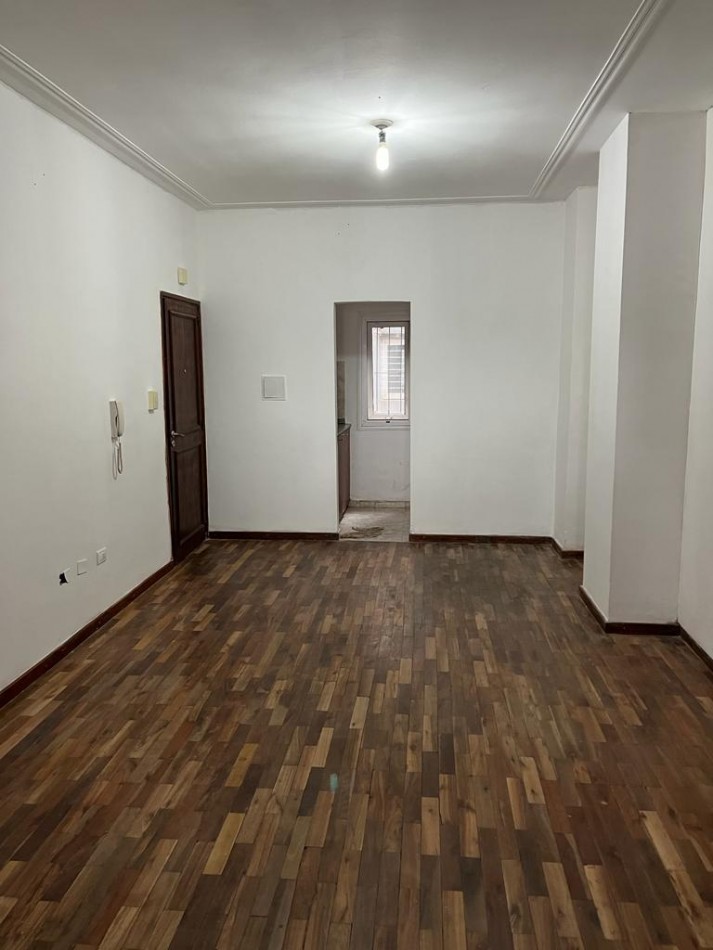 Venta Oficina en Planta Baja - San Martin 1000
