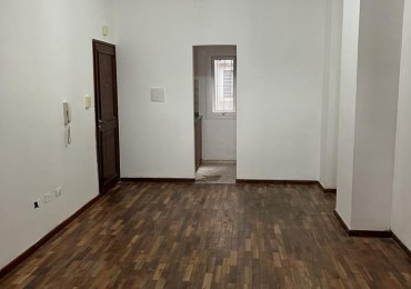 Venta Oficina en Planta Baja - San Martin 1000